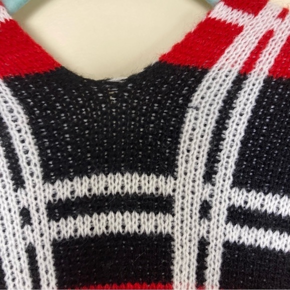 NY&Co Plaid Open Front Poncho Cardigan w Front Pockets Black/Red/White Size M - Picture 13 of 15